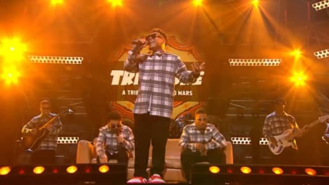 Gemist: The Tribute: Battle of the Bands: Treasure - The Lazy Song