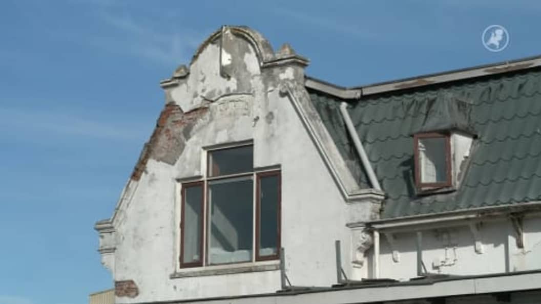 Hart van Nederland - Late Editie: Bewoners Hotel de Boer moeten pand verlaten na besluit gemeente